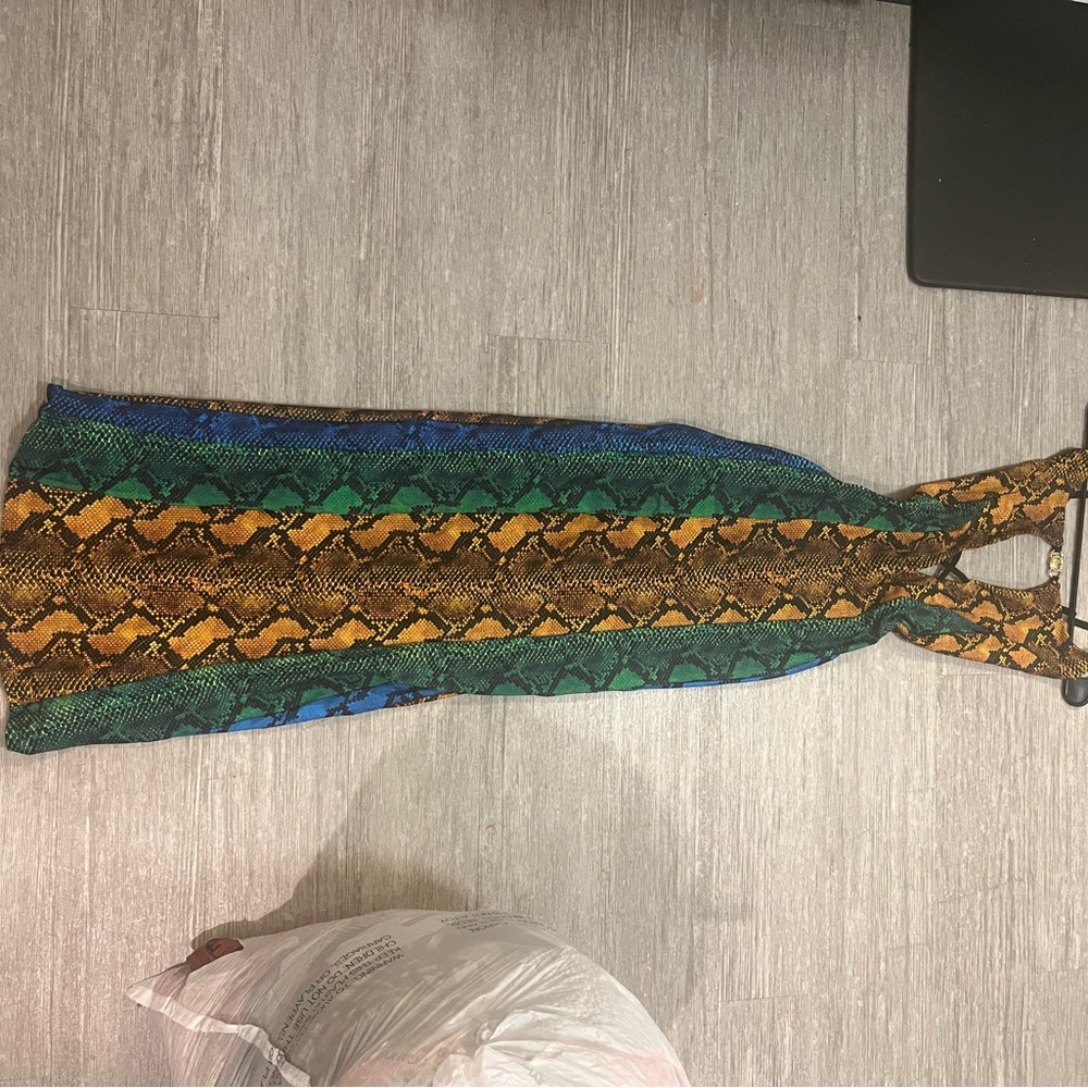 Women’s dress